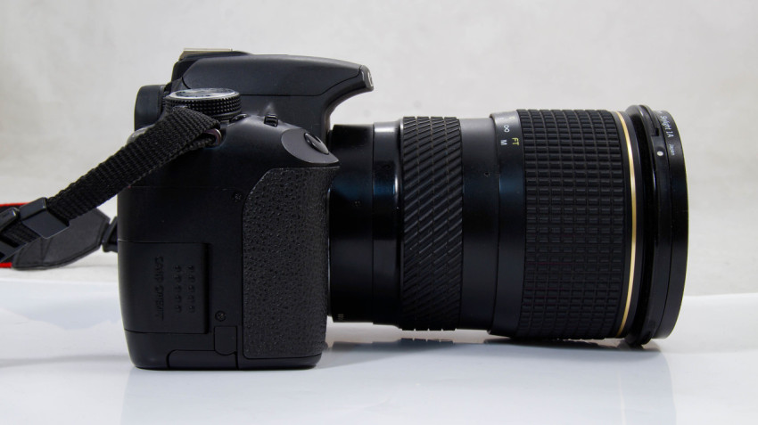 Зеркальный фотоаппарат Canon 500D