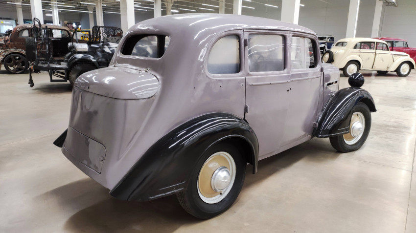 ГАЗ М-1 1932 года, задняя часть автомобиля