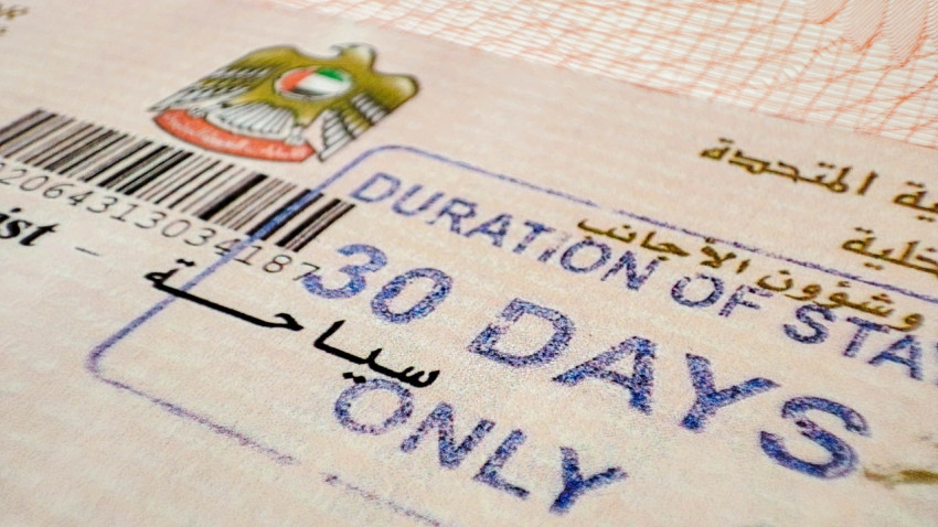 Штамп туристической визы ОАЭ с отметкой о 30-дневном пребывании