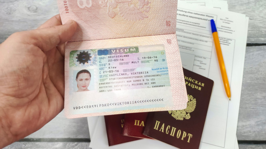 Паспорт с немецкой визой категории D для обучения