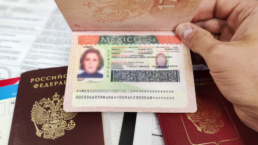Российский паспорт с открытой визой в Мексику