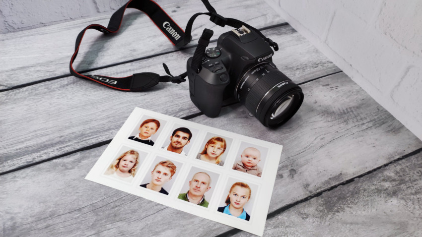Лист с фотографиями на документы и цифровая камера Canon