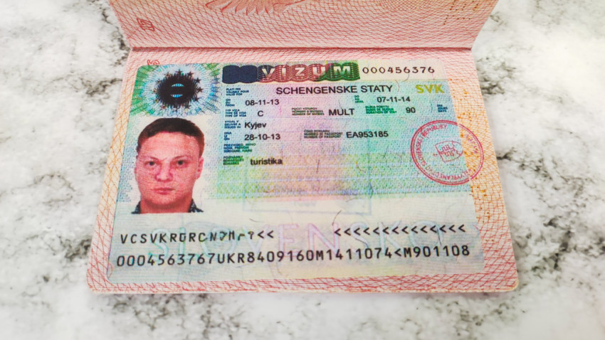 Шенгенская виза Словакии в паспорте