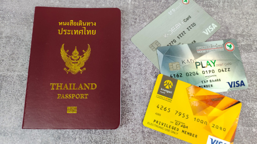 Тайский паспорт и дебетовые карты Visa