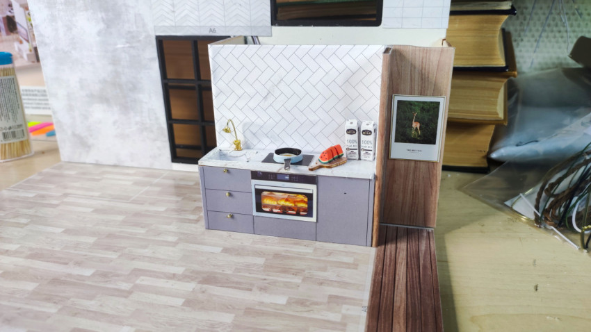 Миниатюрная кухонная зона в сборке