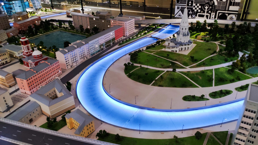 Макет исторической застройки и парковой зоны Москвы