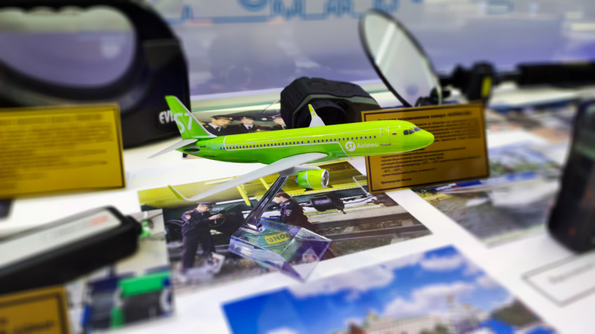 Масштабная модель самолёта S7 Airlines в экспозиции «Россия в движении»