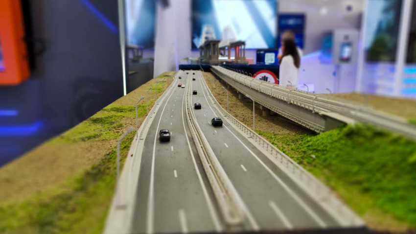 Макет автомобильной дороги к Крымскому мосту в экспозиции «Россия в движении»