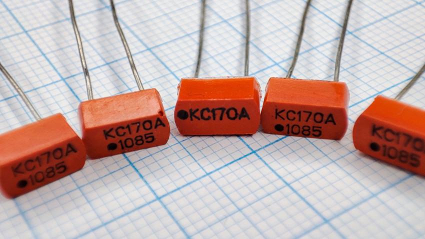 Стабилитроны КС170А с маркировкой 1085 на миллиметровке