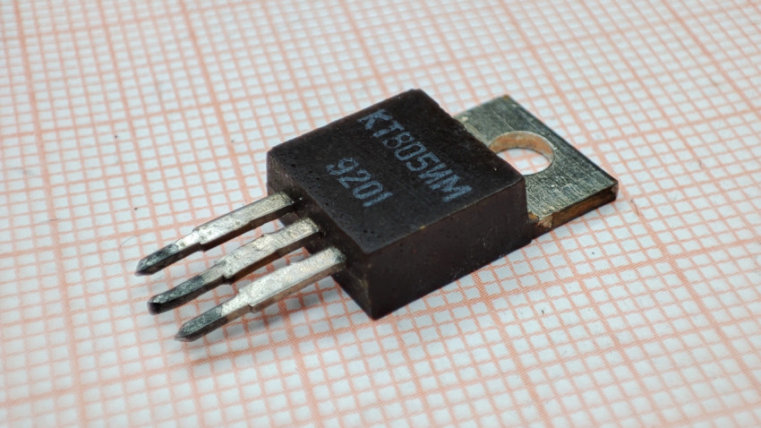 Транзистор КТ805ИМ структуры n-p-n