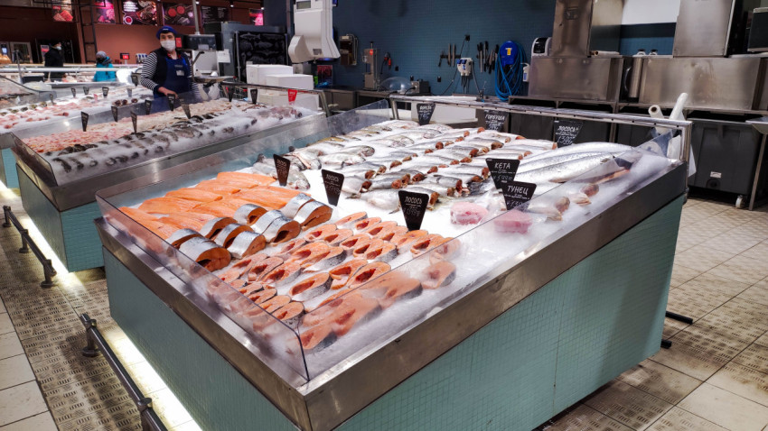 Рыба и морепродукты в торговом центре