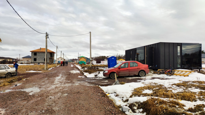 Строительство домов на загородной улице