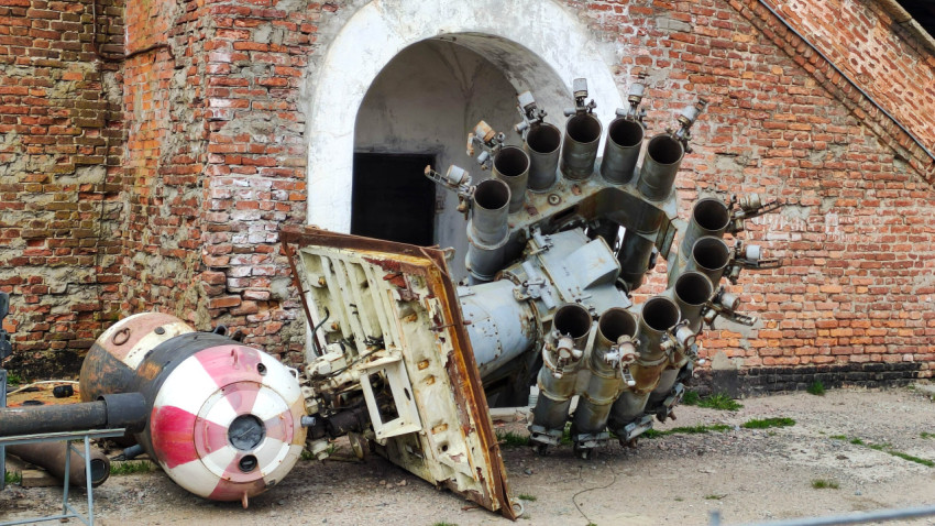 Советская реактивная морская бомбометная установка РБУ-6000