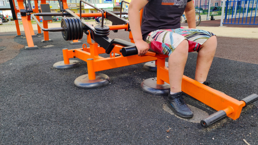 Спортивные снаряды для занятий на улице