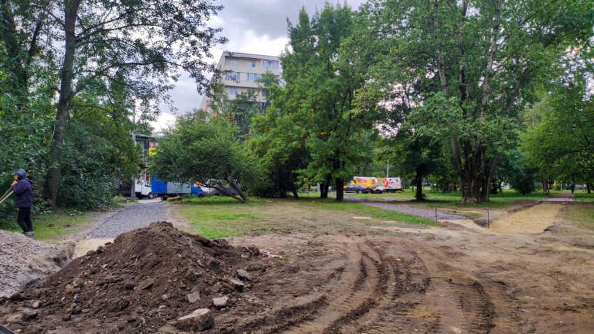 Ремонт пересечения пешеходных дорожек в парке