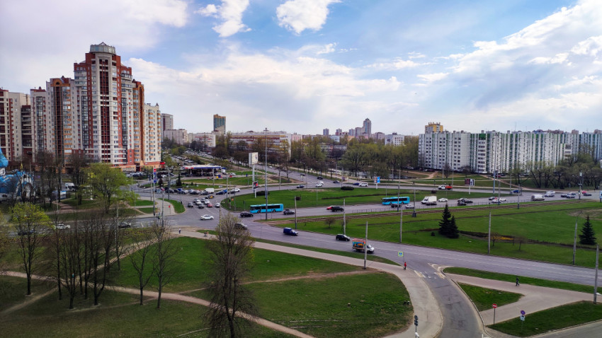 Городская транспортная развязка с интенсивным движением