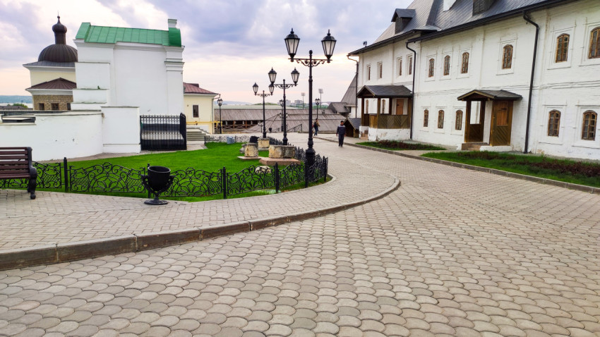 Братский корпус Спасо-Преображенского монастыря в Казанском Кремле