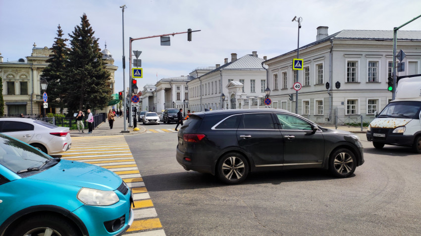Пешеходный переход на улице Кремлёвской в Казани