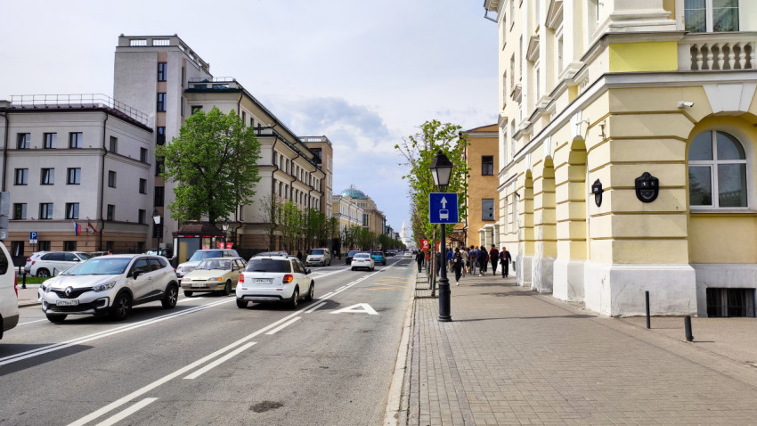 Кремлёвская улица в центре Казани