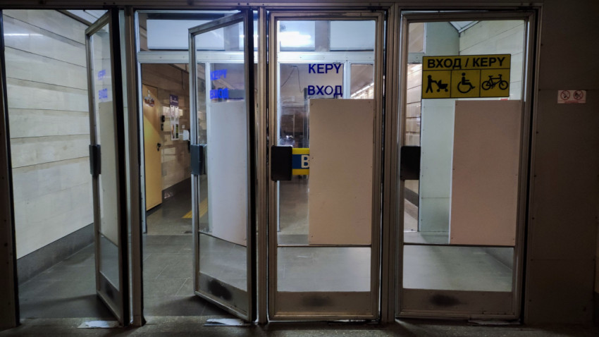 Вход в метро Кремлёвская в Казани