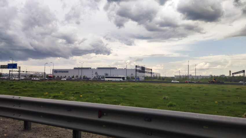 Завод Hyundai у КАД в Санкт-Петербурге