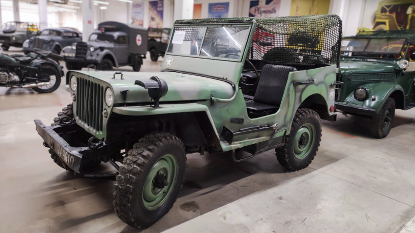 Willys MB армейский автомобиль, фронтальный вид
