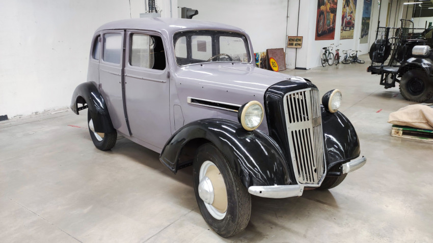 ГАЗ М-1 «Эмка» 1932 года, вид под углом спереди