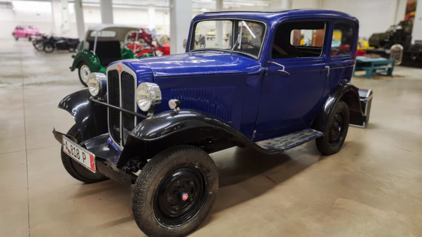 Opel 1932 года с передним и боковым ракурсом