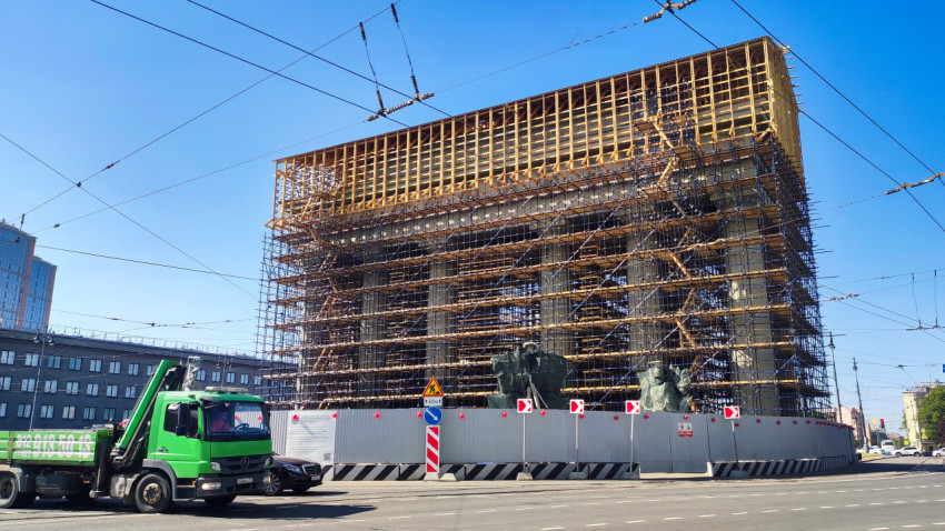 Реставрация Московских Триумфальных ворот в Санкт-Петербурге