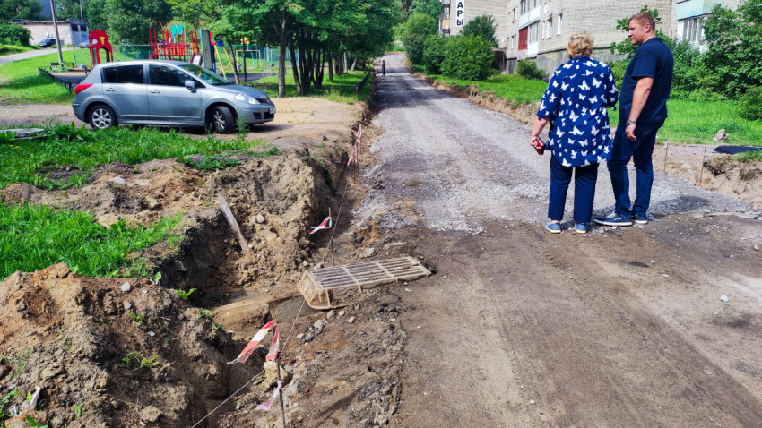 Ремонт дворовой дороги возле жилых домов