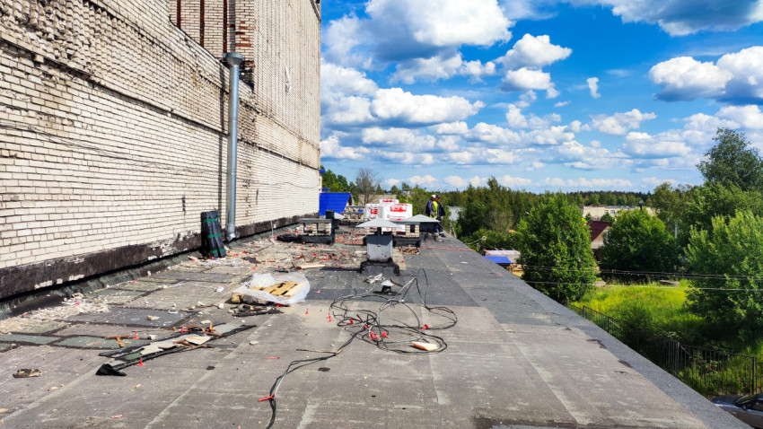 Ремонт мягкой кровли здания