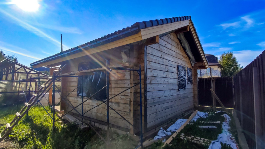 Строительство деревянного дома в загородном секторе