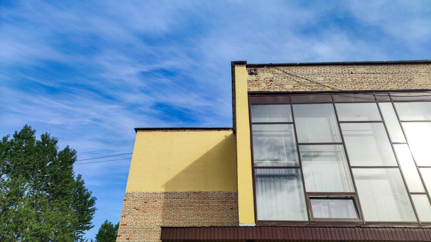 Фрагмент фасада Дома культуры