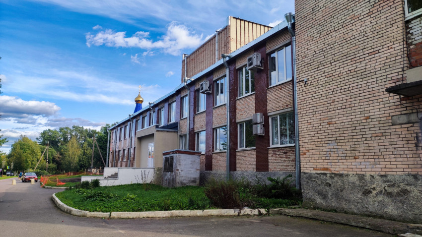 Здание Дома культуры и прилегающая территория