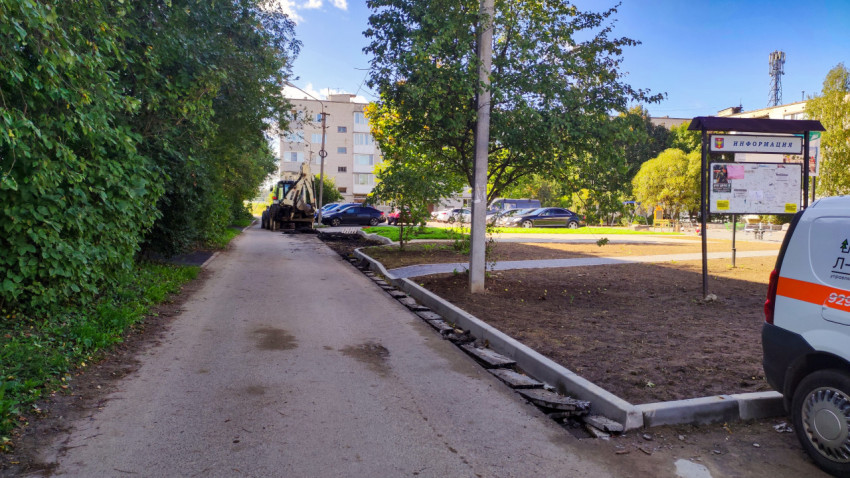 Ремонт дворового проезда с установкой бордюров