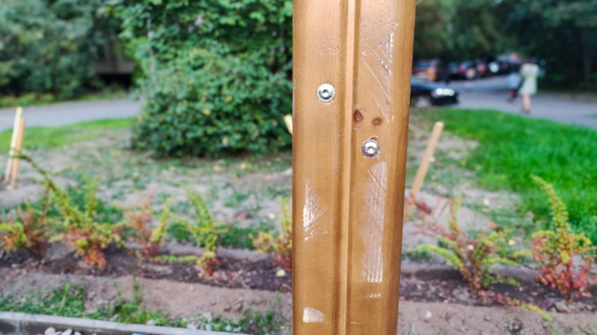 Крепёжные элементы деревянной конструкции перголы при монтаже