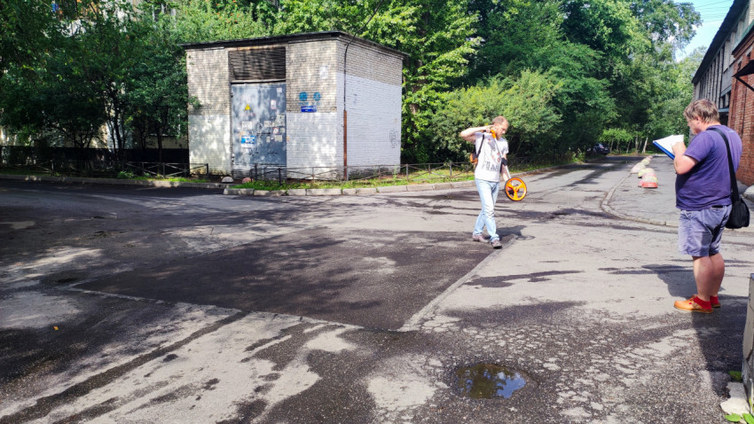 Контроль состояния дорожного покрытия возле трансформаторной подстанции