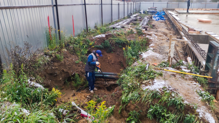 Земляные работы и прокладка инженерных трубопроводов