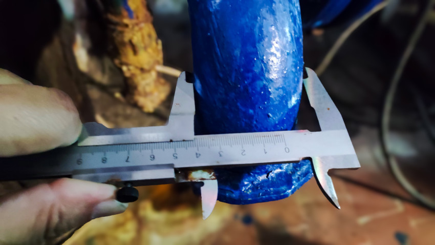 Контроль размера трубного соединения штангенциркулем