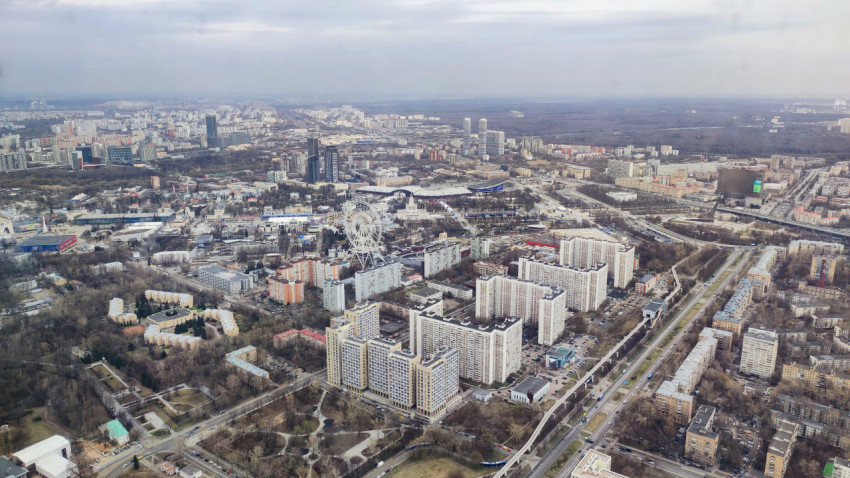 Вид на город с Останкинской телебашни