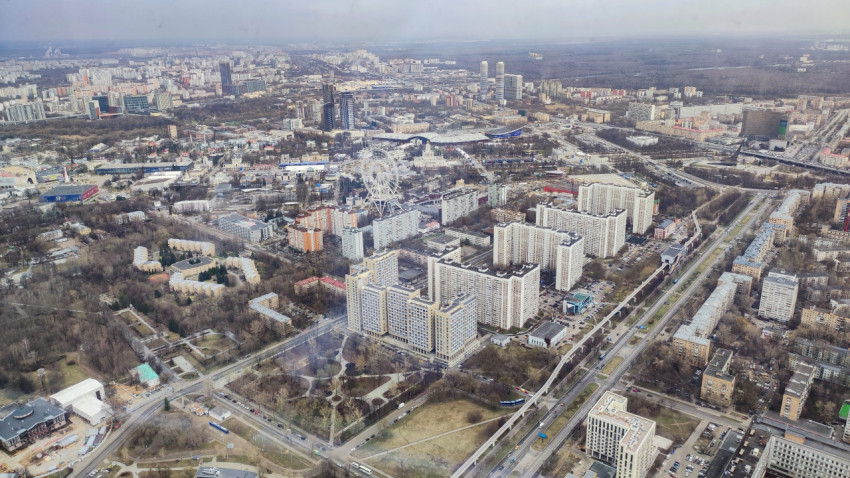 Панорамный вид на жилой район Москвы с высоты