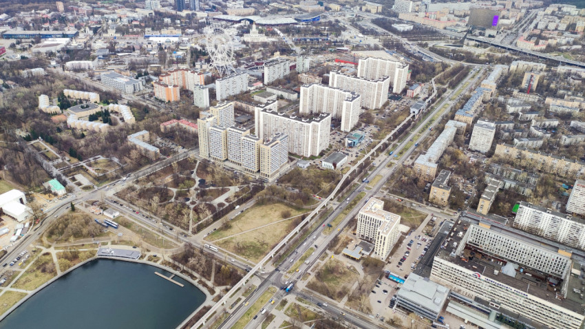 Панорама района ВДНХ с высоты Останкинской телебашни