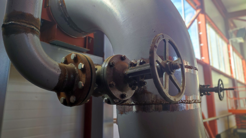 Клапан на сварном трубопроводе крупного диаметра