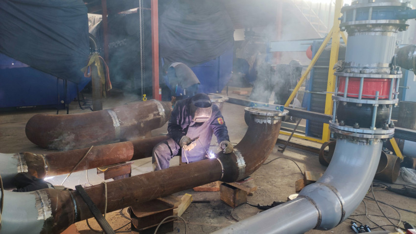 Монтаж трубопроводов с использованием сварки и фланцевых соединений