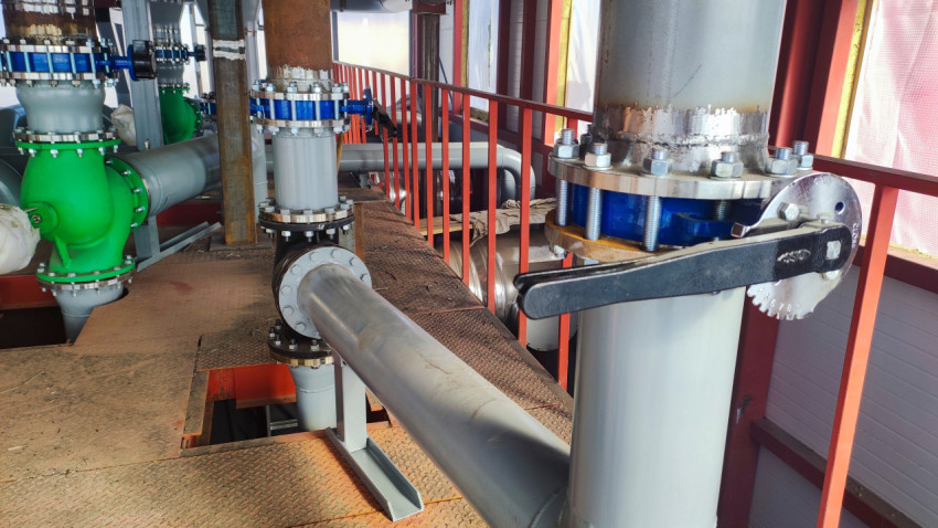 Узел трубопровода с запорной арматурой в котельной