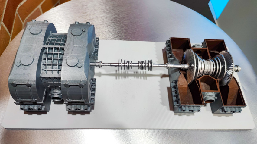 Модель турбинного блока и корпуса генератора в разрезе