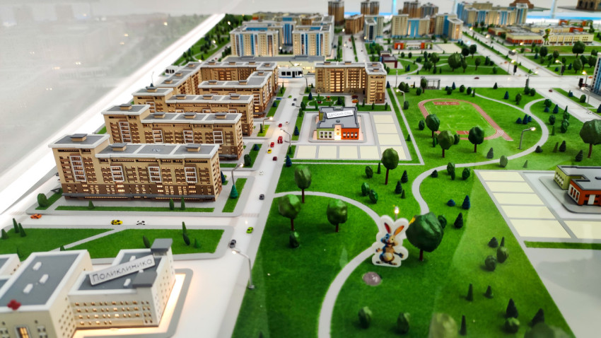 Макет жилого микрорайона с детским садом и спортивной зоной