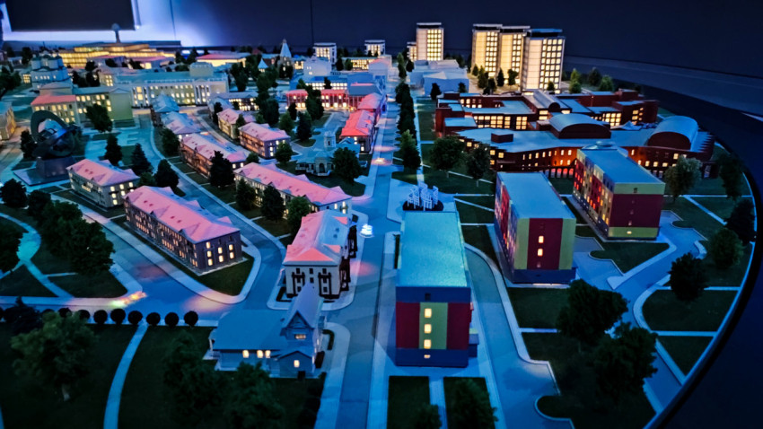 Фрагмент светового макета «Атомграда» в павильоне «Атом» ВДНХ