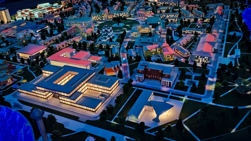 Архитектурный фрагмент макета «Атомграда» в павильоне «Атом» ВДНХ