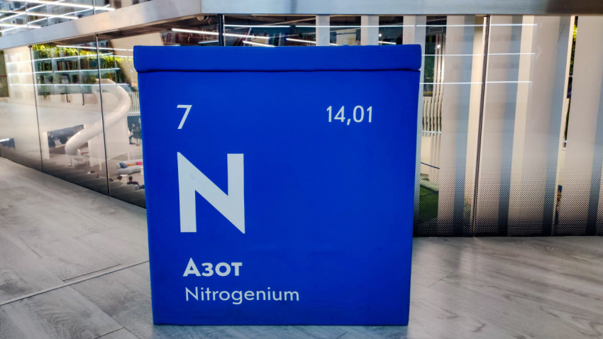 Пуфик «Азот» в зоне отдыха павильона «АТОМ»